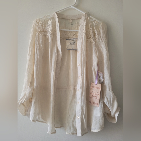 California Moonrise, Cream colored shirt, size:XS - Picture 2 of 6